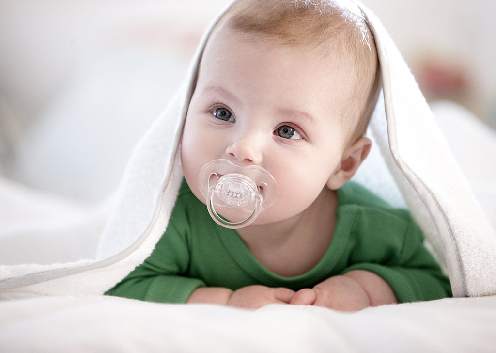 هر آنچه درباره پستانک باید بدانید