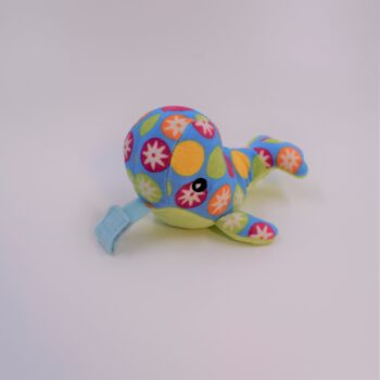 عروسک پستانک نهنگ