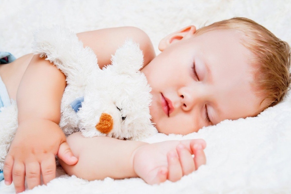 آرام شدن نوزاد با سشوار