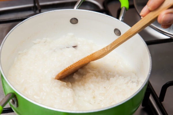 طرز تهیه شیر برنج برای نوزاد و کودک 2 طرز تهیه شیر برنج برای کودک