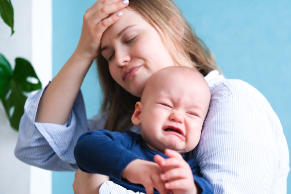 دلایل گریه و بی قراری نوزاد