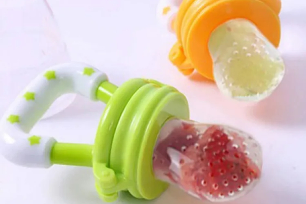 پستانک میوه خوری چیست؟ 3 آشنایی با پستانک میوه خوری