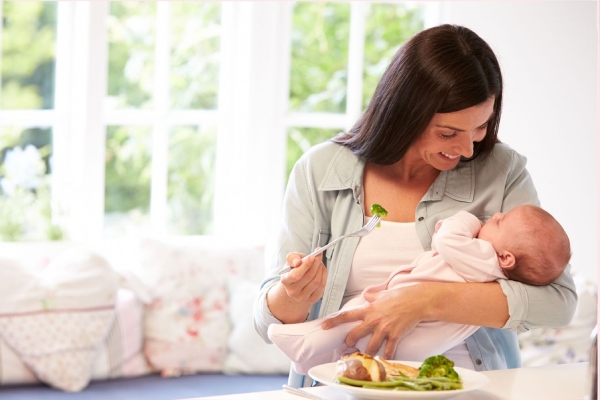 مواد غذایی برای افزایش شیر مادر