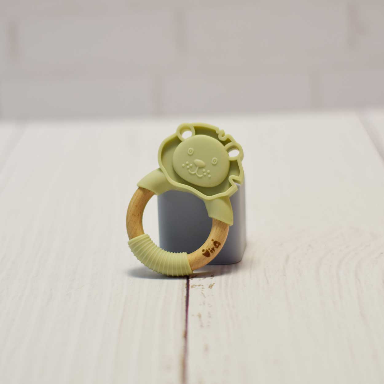 site-cover-1template دندانگیر سیلیکونی طرح شیر مدل ase190